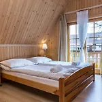 Apartament Przy Lesie 2 *