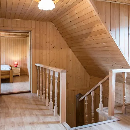 Udanypobyt Przy Lesie 2 *