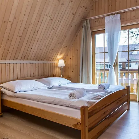 Udanypobyt Przy Lesie 2 *